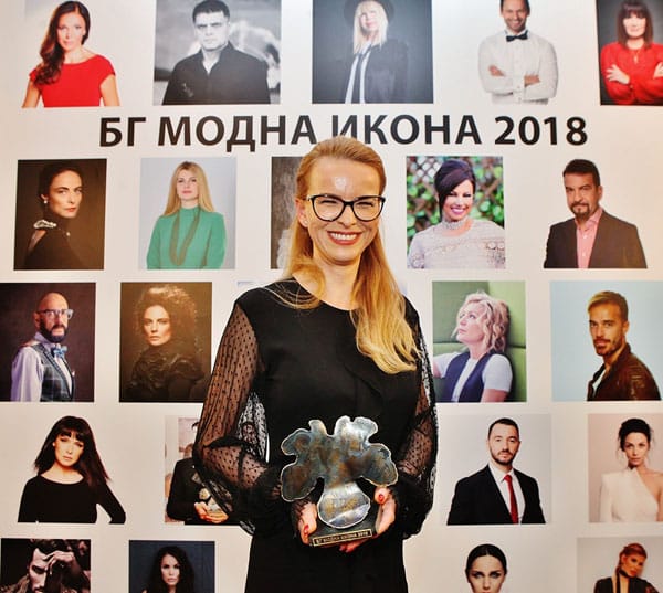 АКАДЕМИЯТА ЗА МОДА НАГРАДИ НАЙ-ЕЛЕГАНТНИТЕ И УСПЕШНИ БЪЛГАРИ